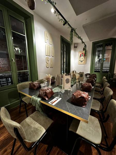 Privatiser tout ou partie d'un restaurant pour repas de groupe, un départ à la retraite, pot de départ et autres évènements d'entreprise à Lyon