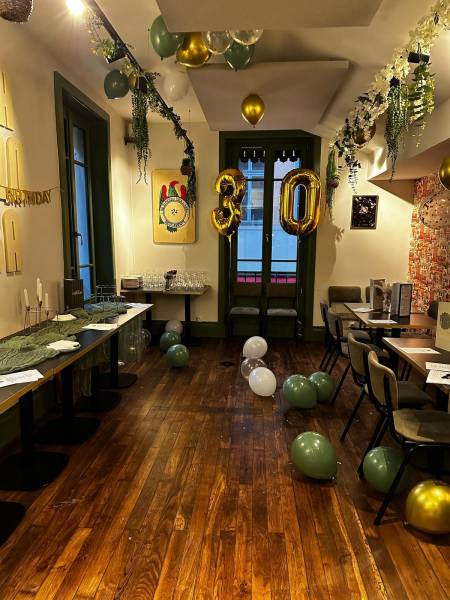 Fêter son anniversaire dans un restaurant à Lyon, avec gâteau sur mesure fait maison (number cake, fraisier et bien d'autres...)