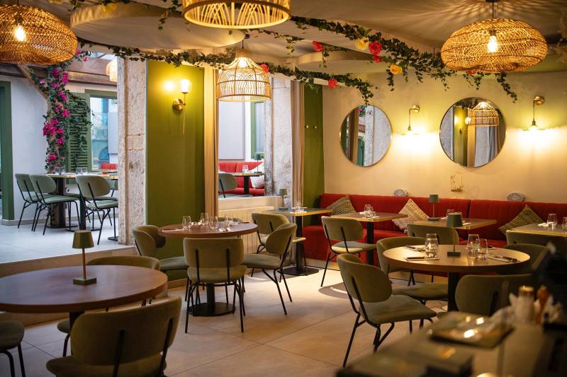Où manger pour le nouvel an 2026 à Lyon ? Chez FAMOSA à LYON 4 ! Découvrez notre menu de réveillon