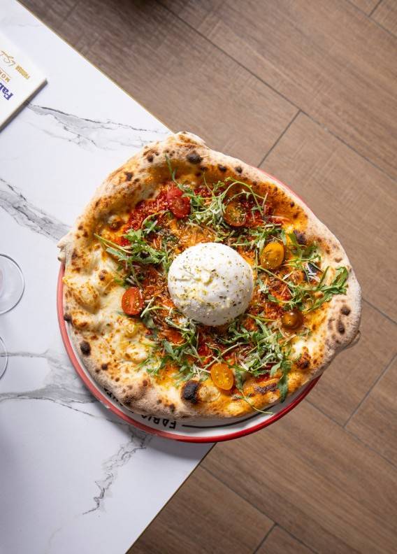 Pizzas cuites au four à bois et pâtes fraîches dans un restaurant italien à Lyon 3 proche Part-Dieu
